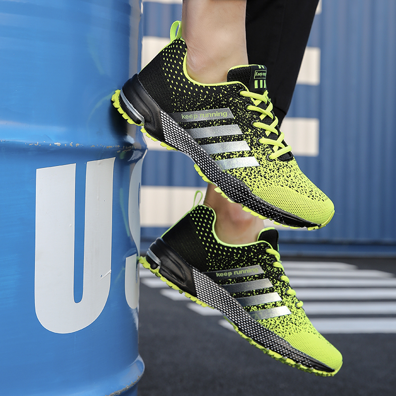 Hot Sale Green Running Shoes U - огляд і ціна Sports Equipment Resale