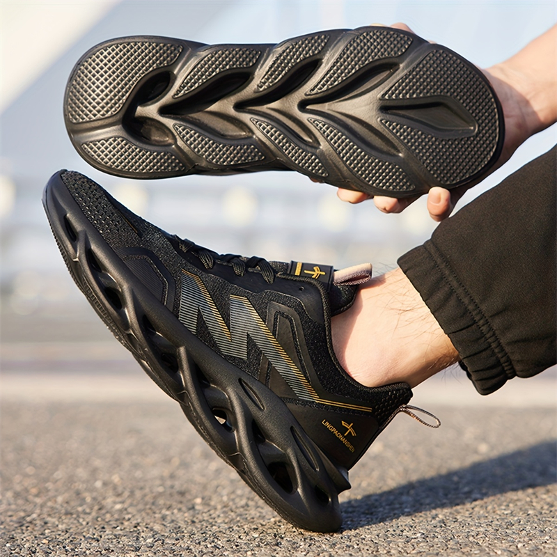 Hot Sale Black Men's Running S - огляд і ціна Sports Equipment Resale